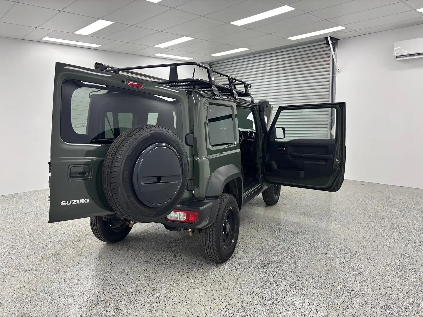 2019 Suzuki Jimny Gallery Image 10