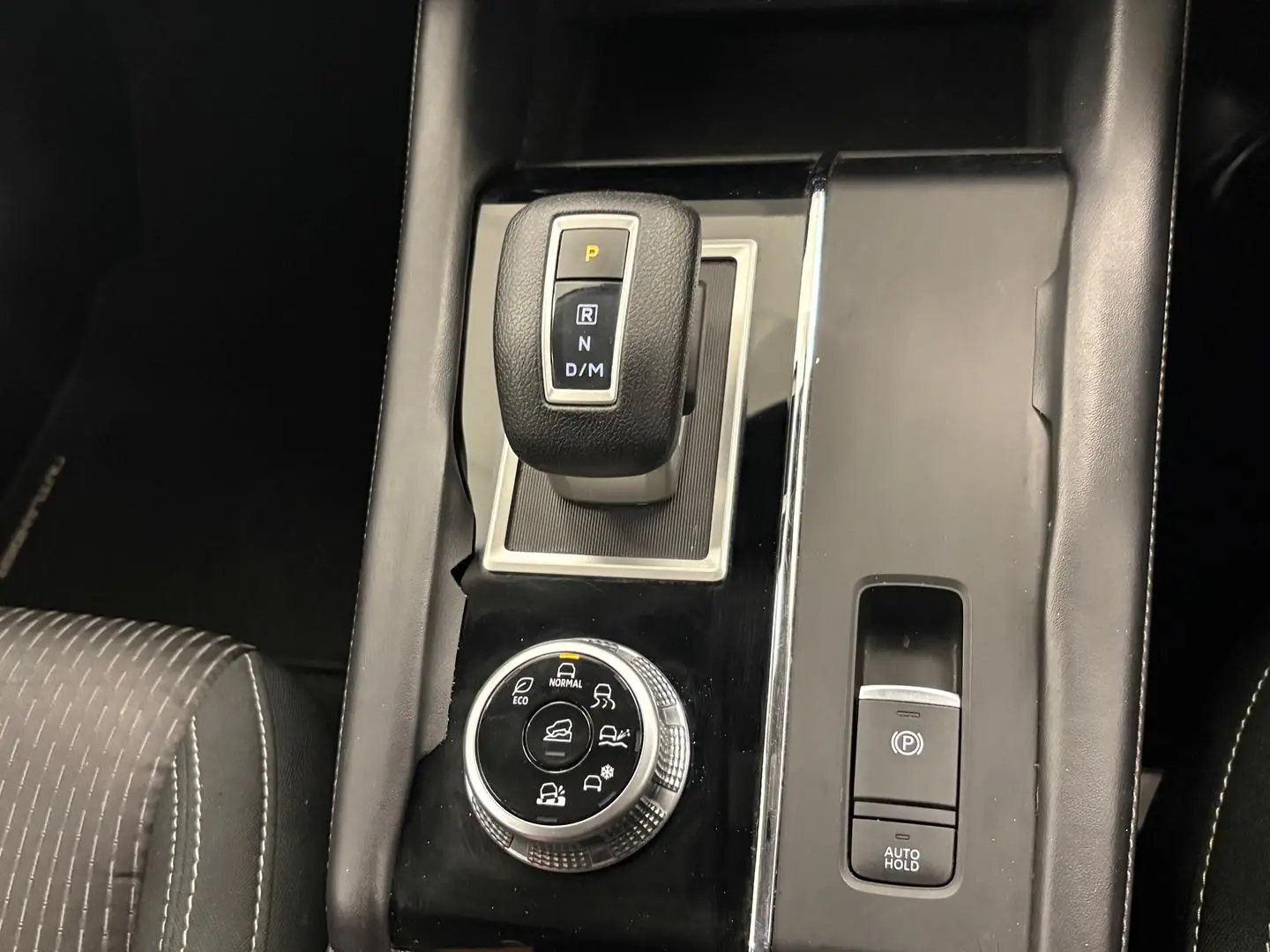 2022 Mitsubishi Outlander Gallery Image 28