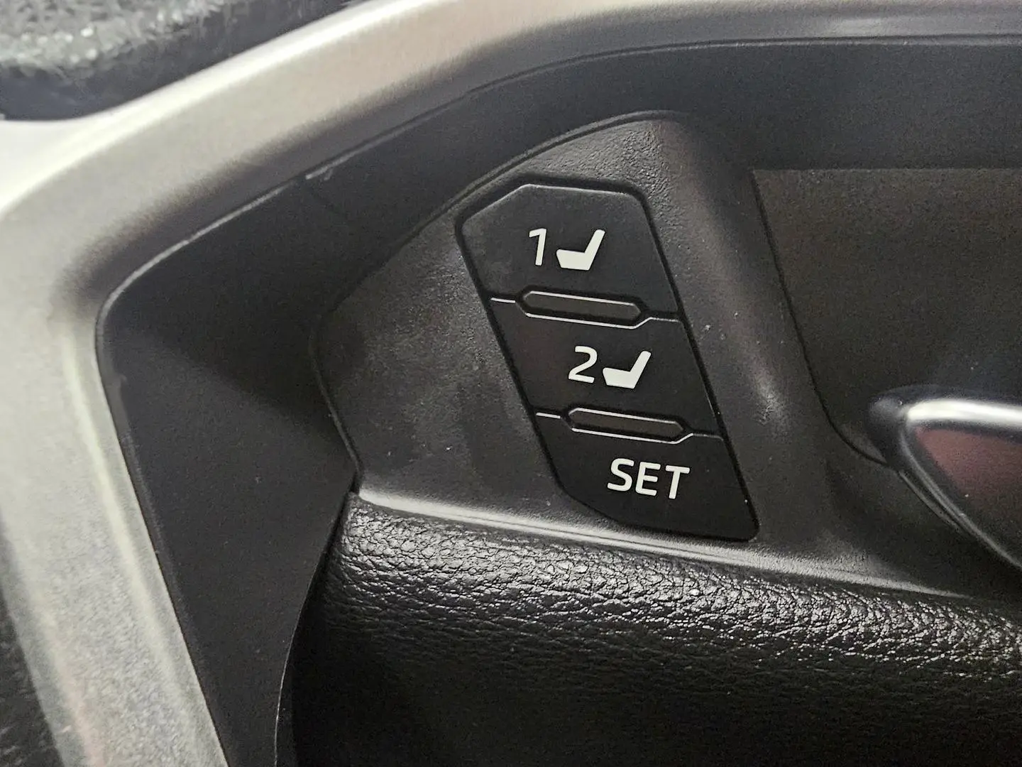 2021 Toyota RAV4 Gallery Image 40