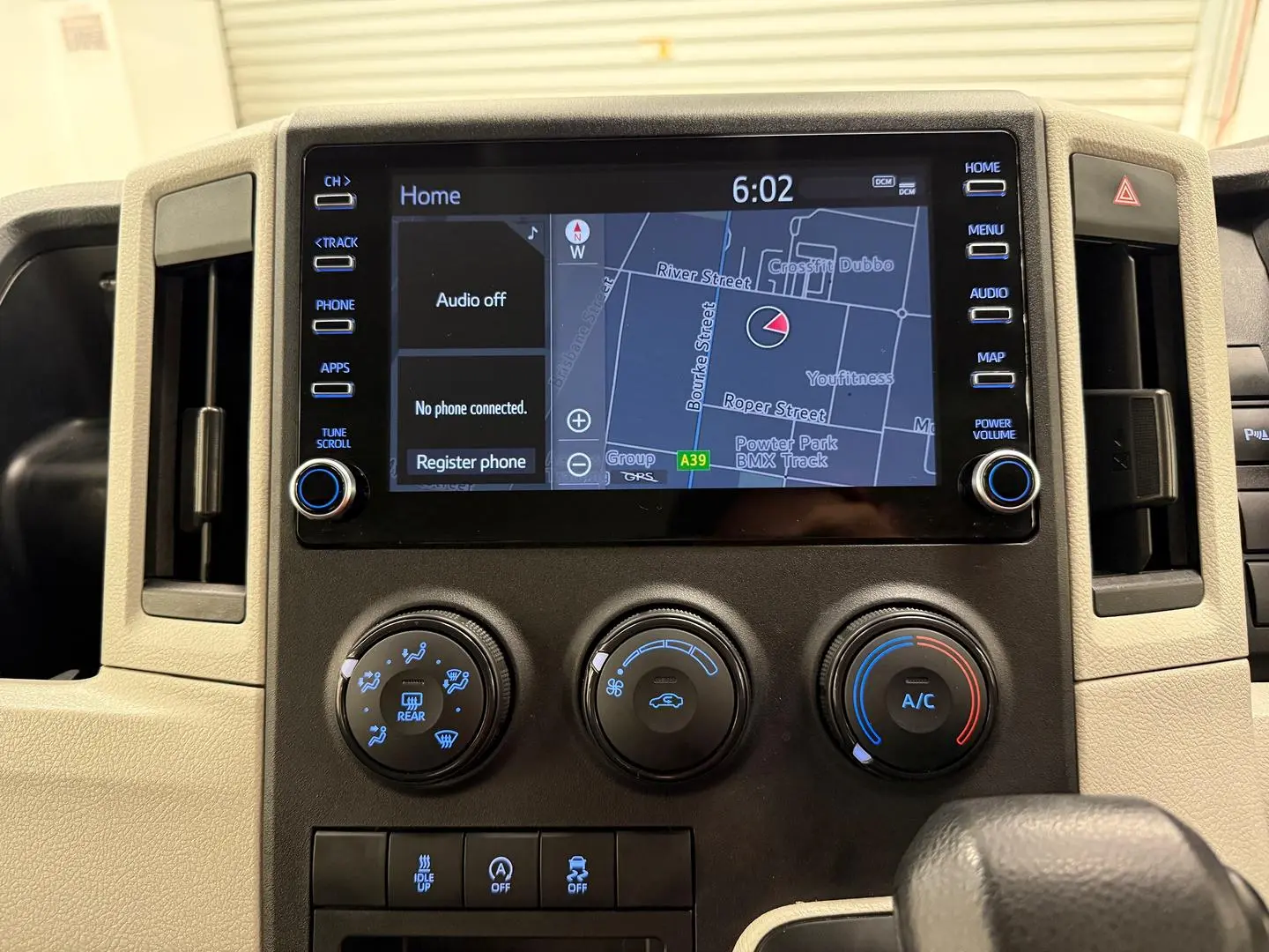 2022 Toyota Hiace Gallery Image 31