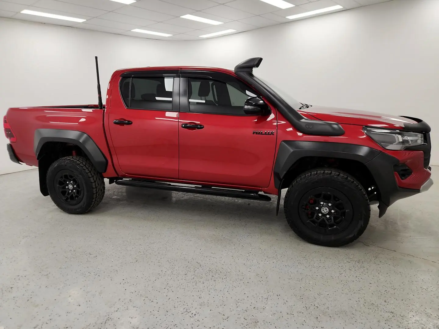 2023 Toyota Hilux Gallery Image 2
