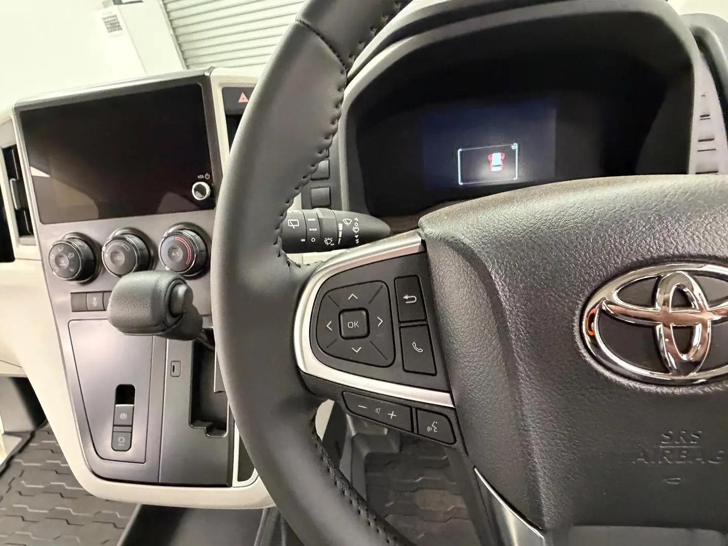 2025 Toyota Hiace Gallery Image 13