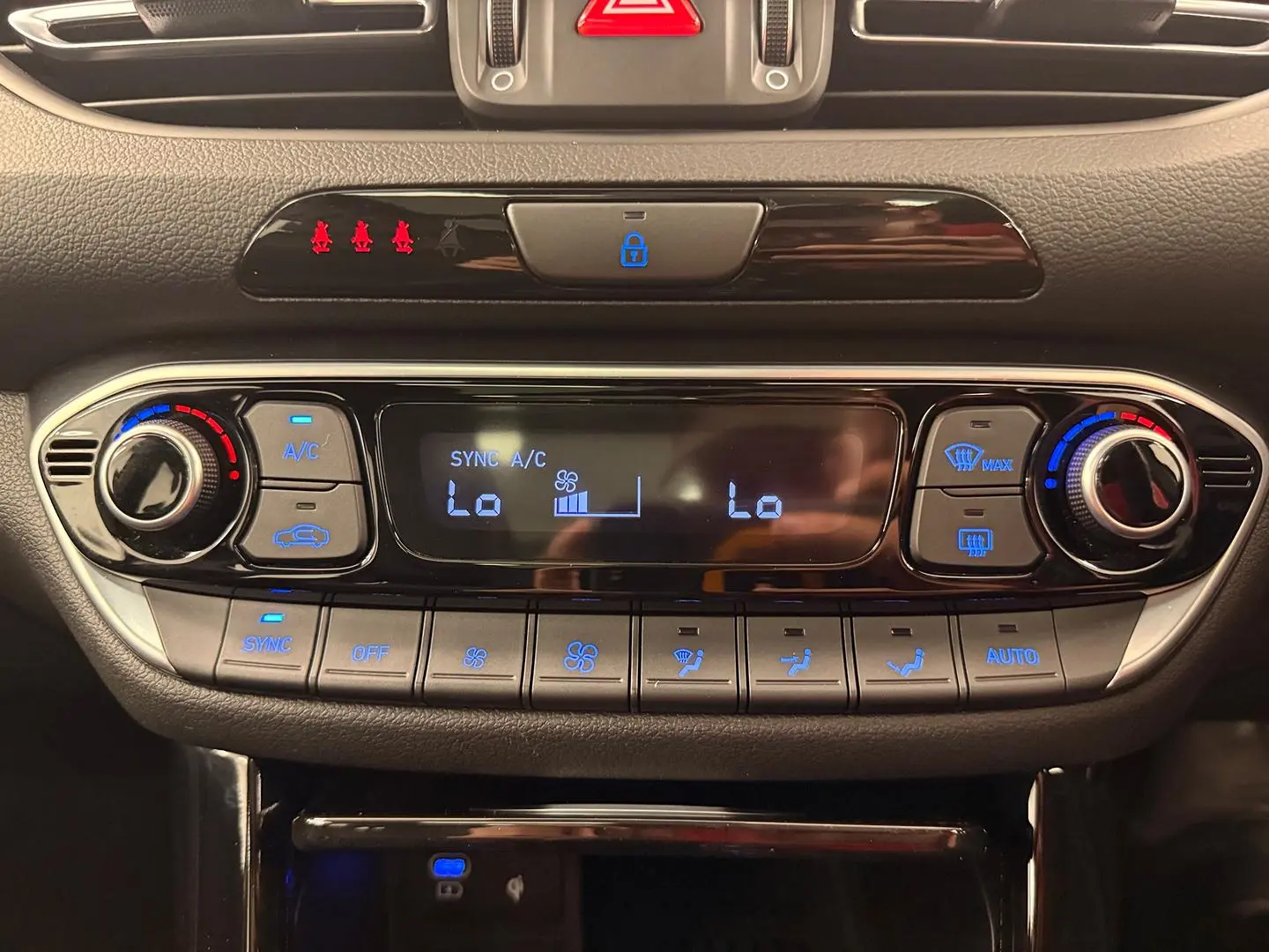 2024 Hyundai i30 Gallery Image 34