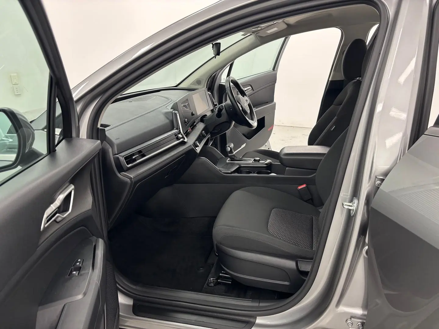 2023 Kia Sportage Gallery Image 18
