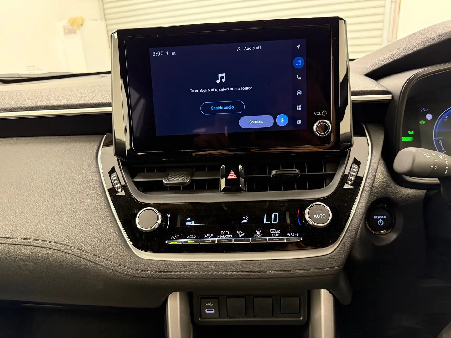 2025 Toyota Corolla Cross Gallery Image 32