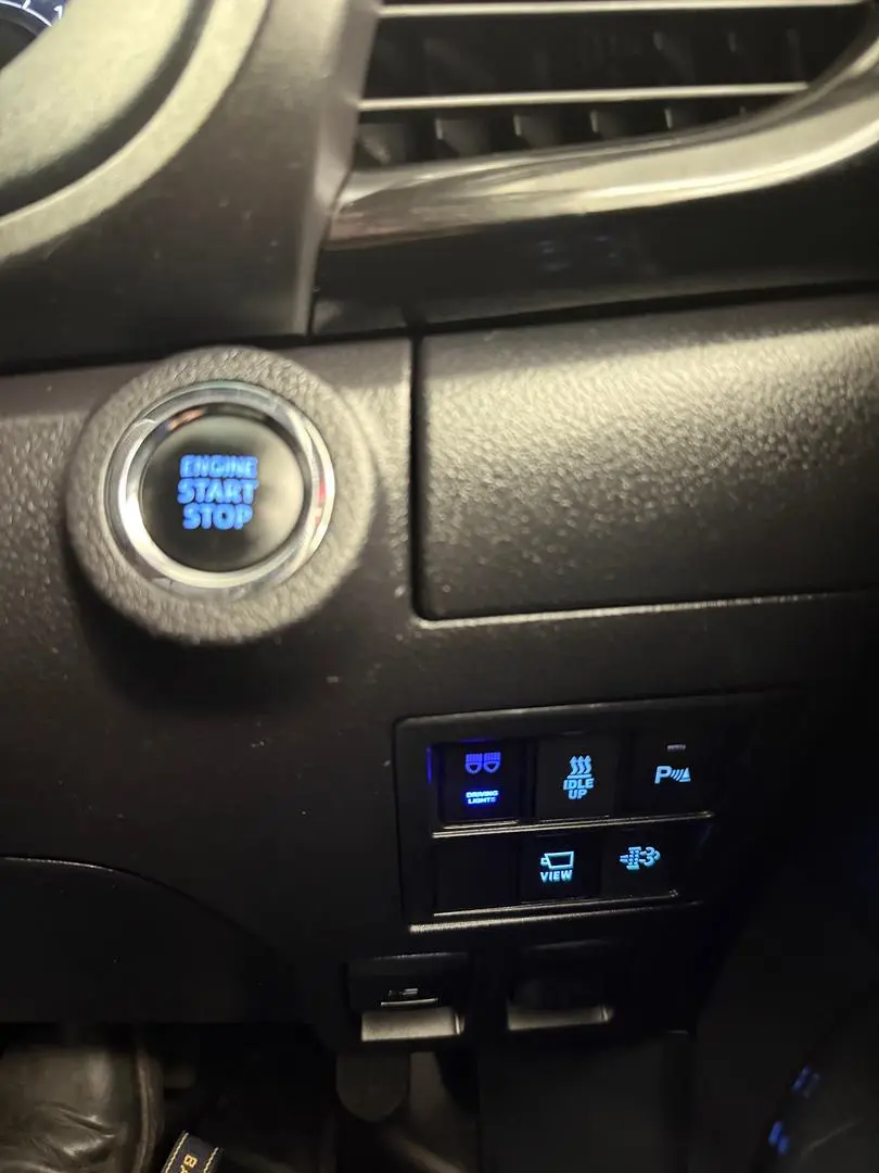 2022 Toyota Hilux Gallery Image 32