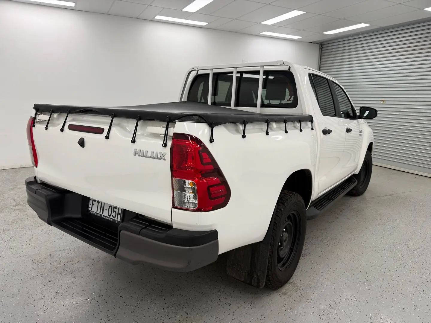 2022 Toyota Hilux Gallery Image 3