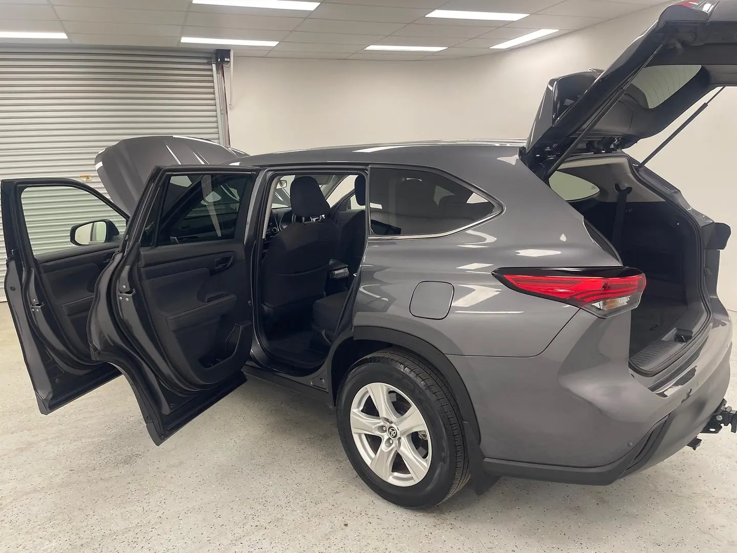 2023 Toyota Kluger Gallery Image 11