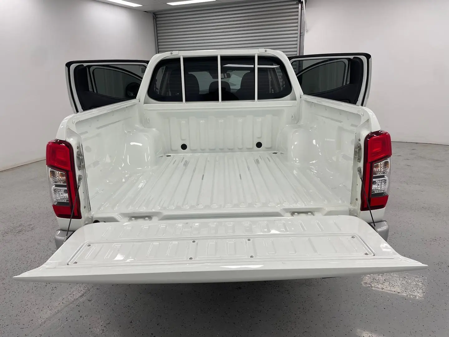 2022 Mitsubishi Triton Gallery Image 11
