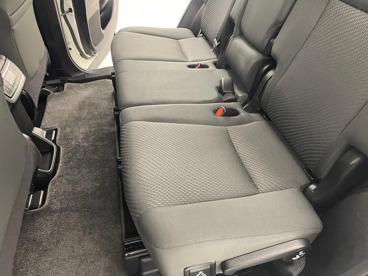 2018 Toyota Kluger Gallery Image 18