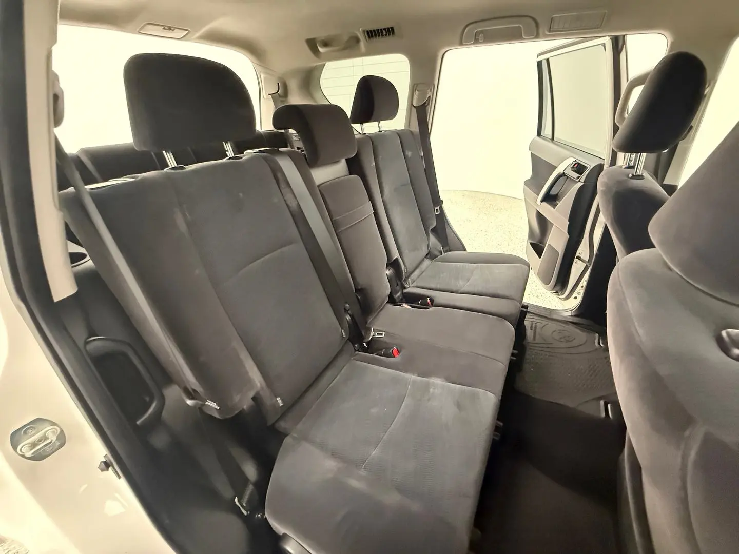 2020 Toyota Landcruiser Prado Gallery Image 18