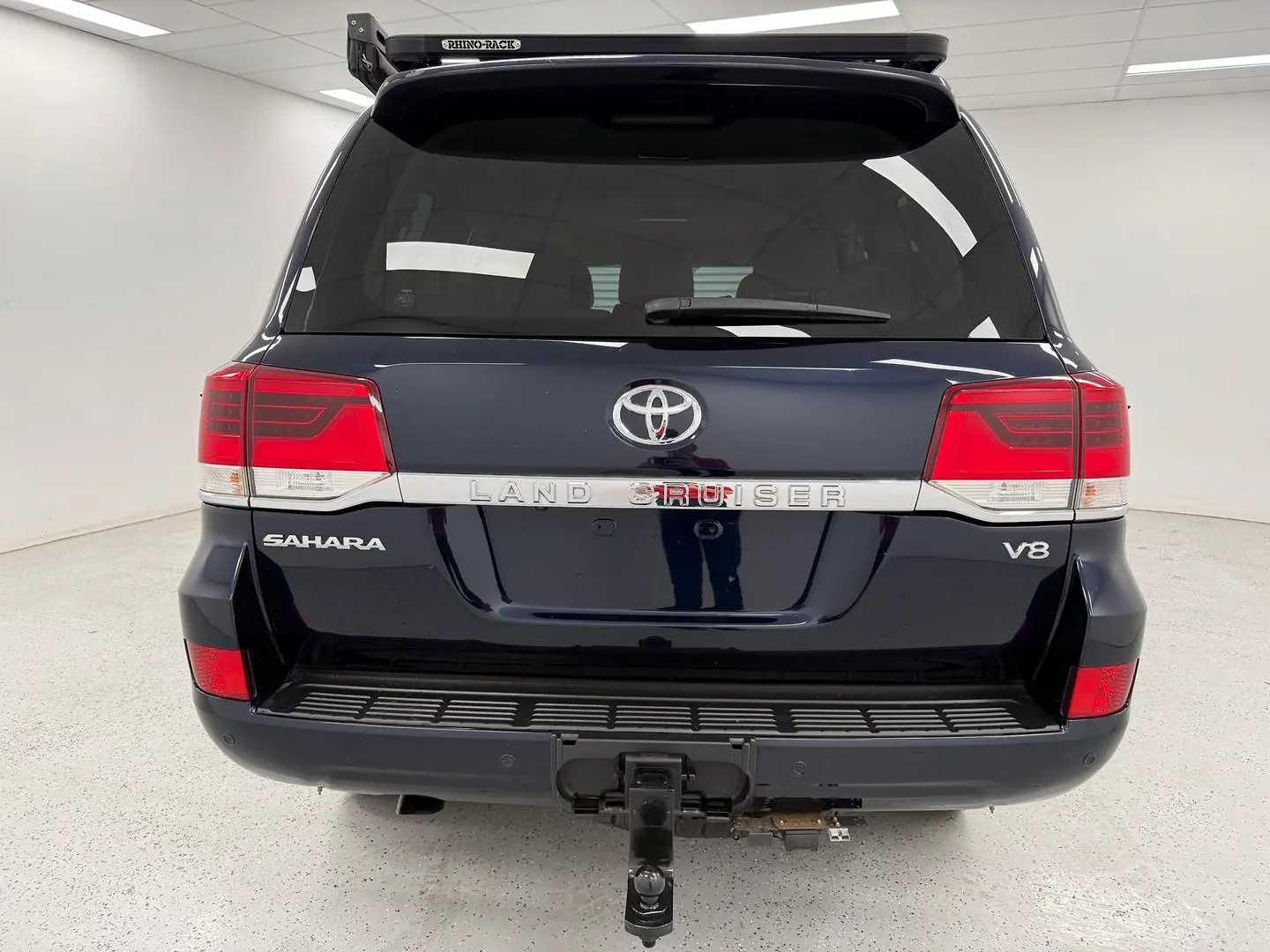 2018 Toyota Landcruiser Gallery Image 4