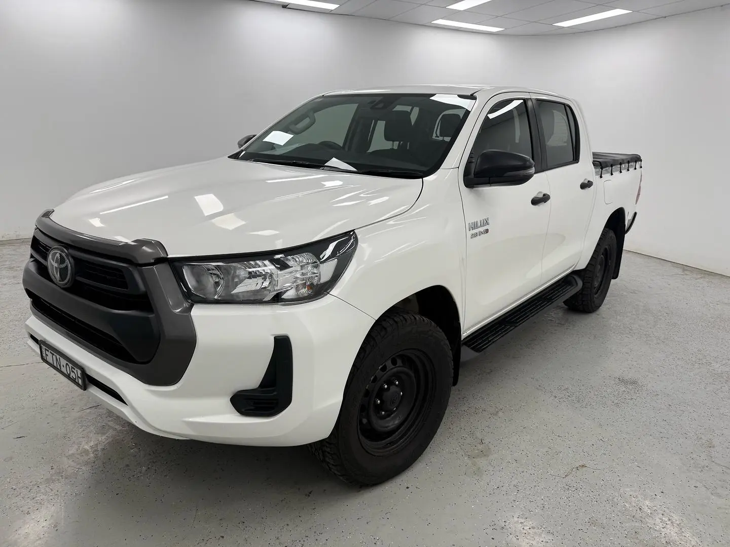 2022 Toyota Hilux Gallery Image 7