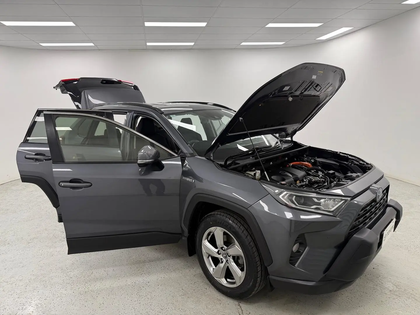 2019 Toyota RAV4 Gallery Image 21