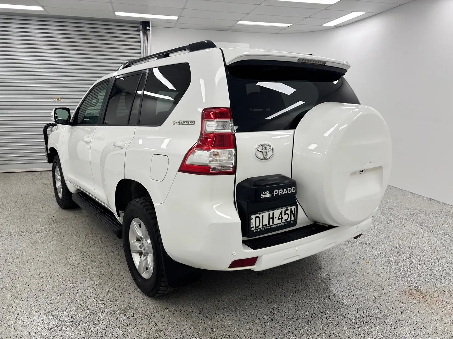 2016 Toyota Landcruiser Prado Gallery Image 5