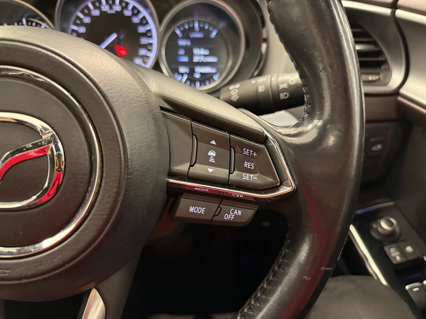 2017 Mazda CX-9 Gallery Image 29