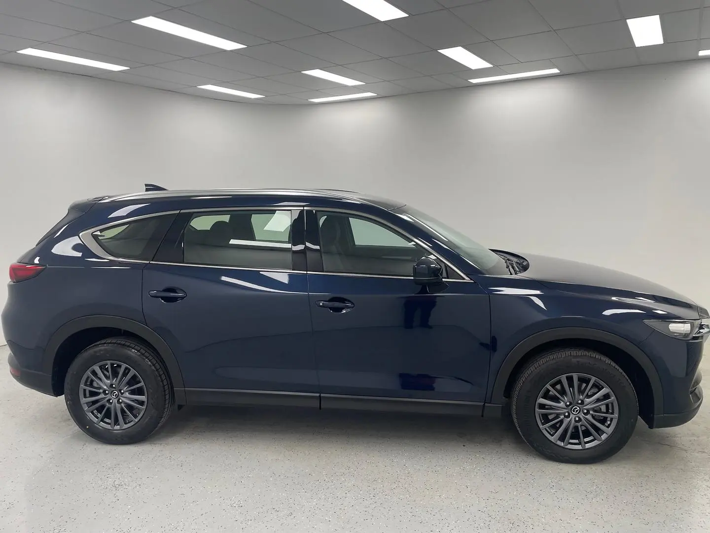 2020 Mazda CX-8 Gallery Image 2