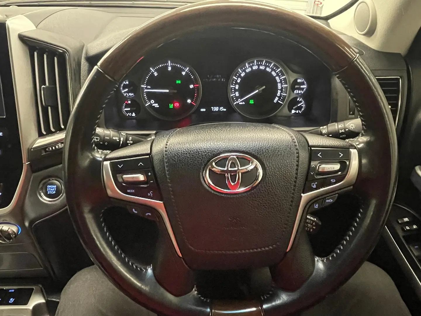 2020 Toyota Landcruiser Gallery Image 28