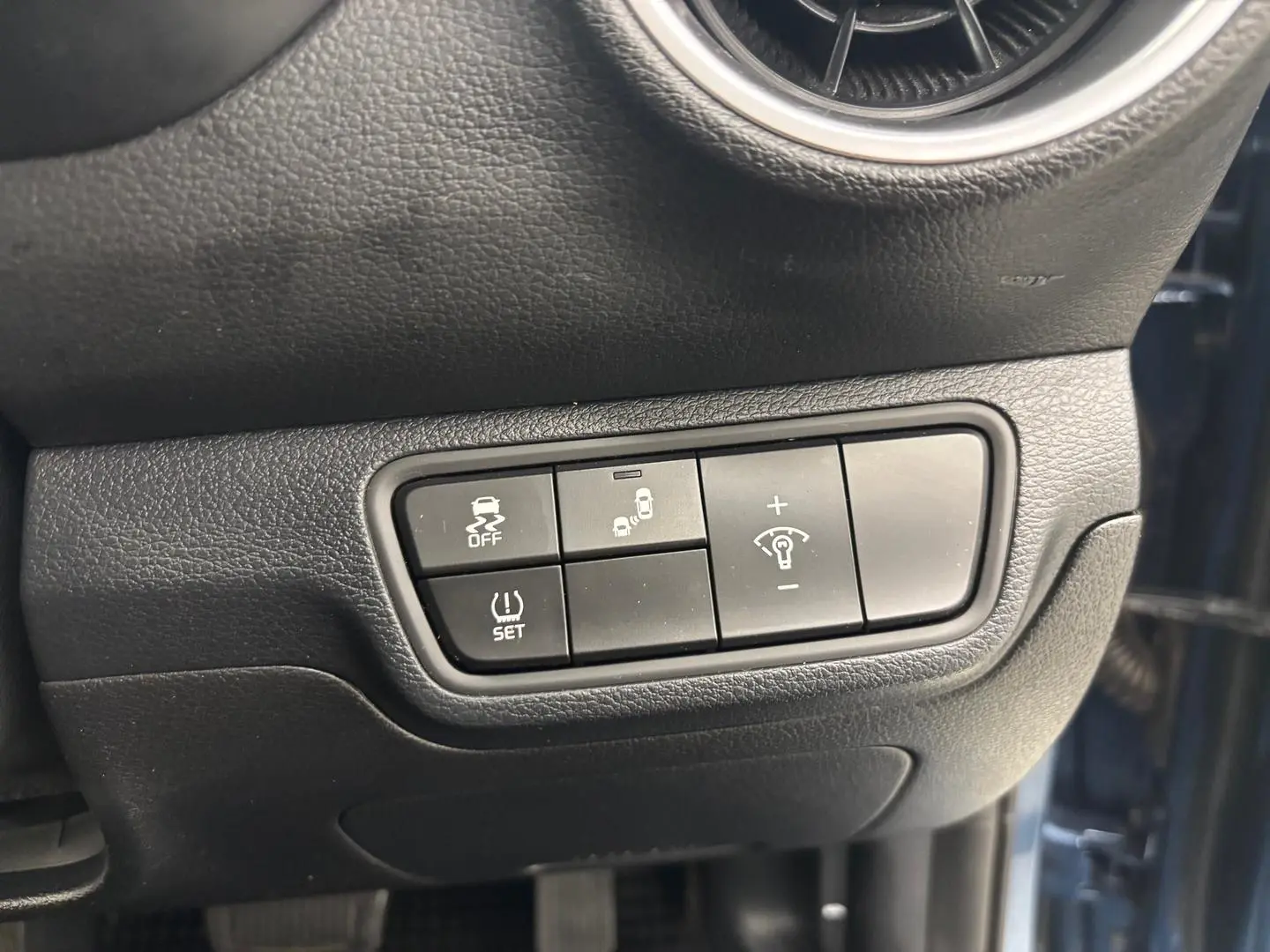 2024 Kia Cerato Gallery Image 25