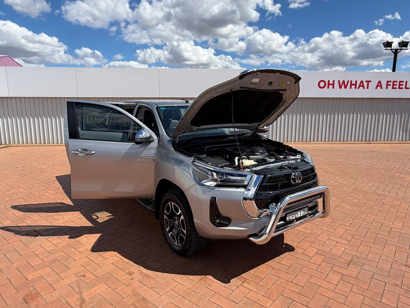 2021 Toyota Hilux Gallery Image 7