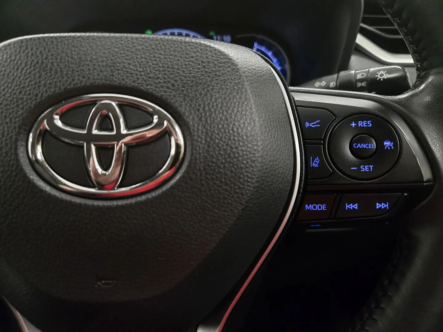 2022 Toyota RAV4 Gallery Image 28