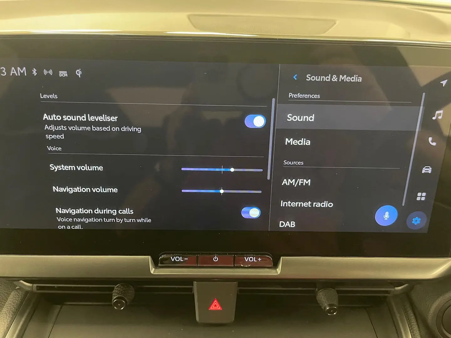 2025 Toyota C-HR Gallery Image 27