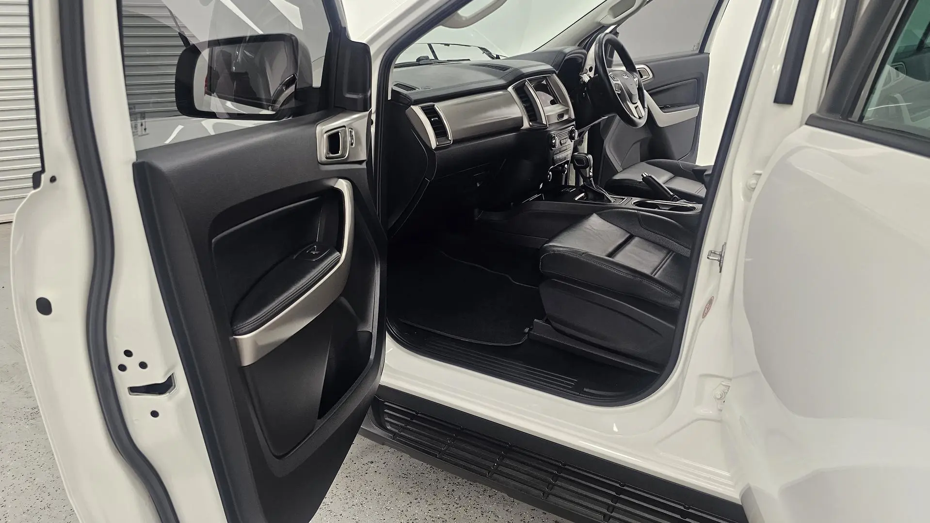 2022 Ford Everest Gallery Image 11