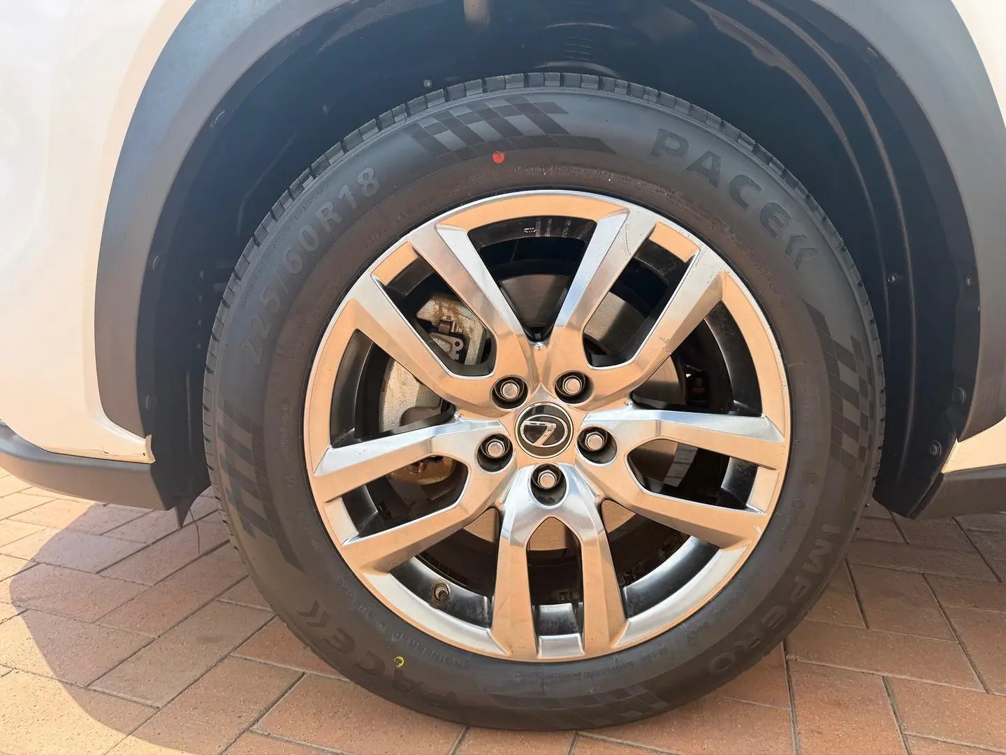 2019 Lexus NX Gallery Image 9