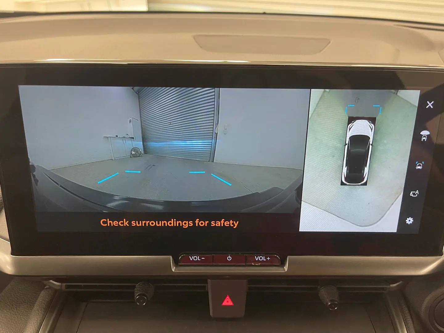 2025 Toyota C-HR Gallery Image 28