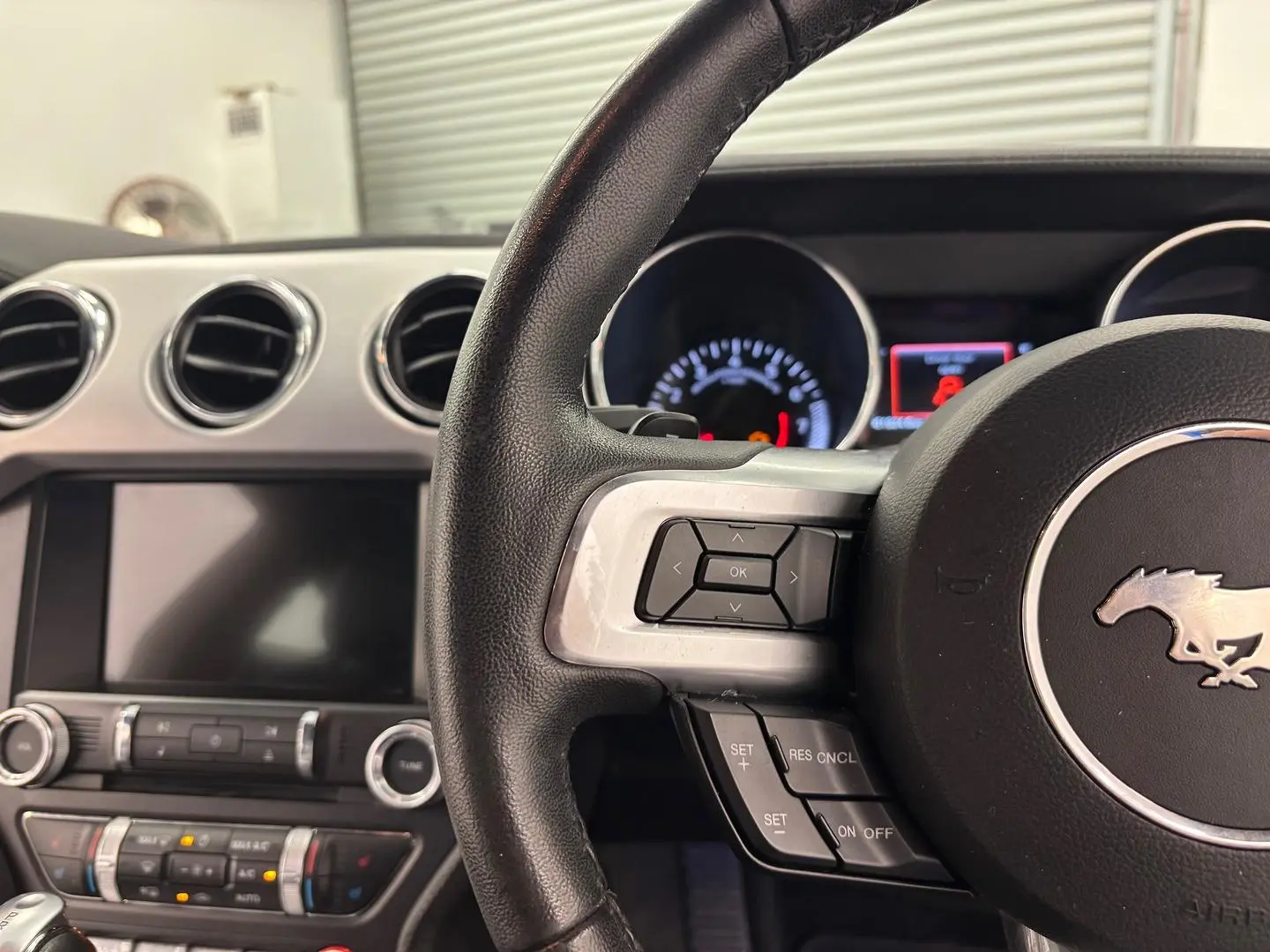 2017 Ford Mustang Gallery Image 22