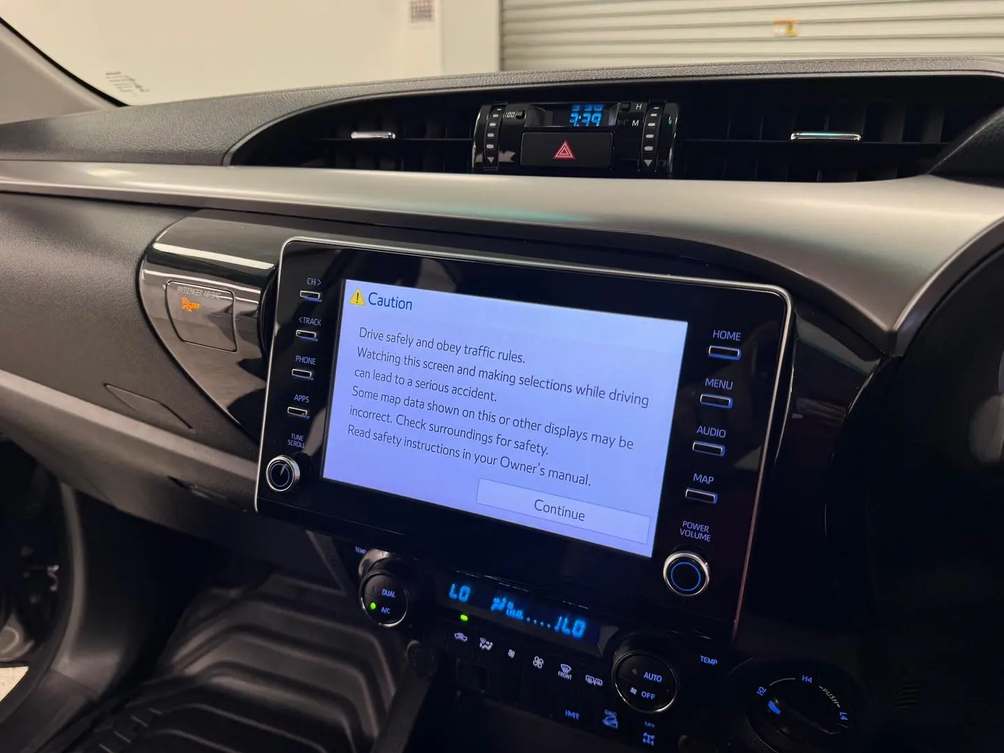 2022 Toyota Hilux Gallery Image 23