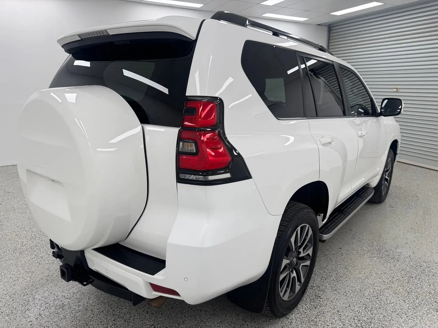 2024 Toyota Landcruiser Prado Gallery Image 3