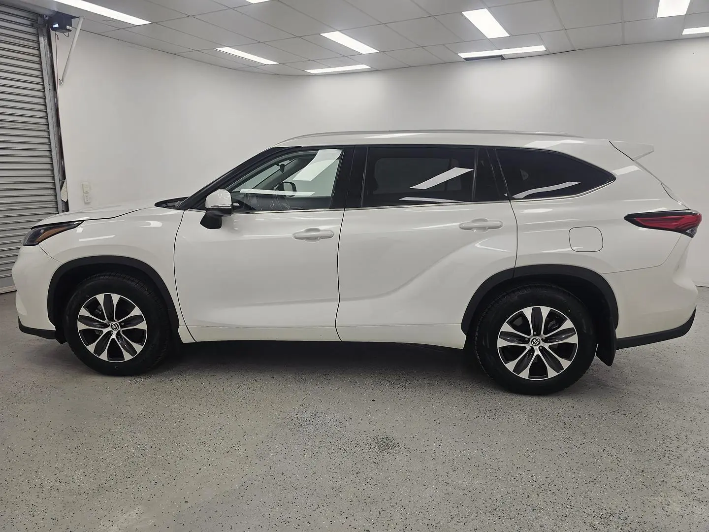 2021 Toyota Kluger Gallery Image 6