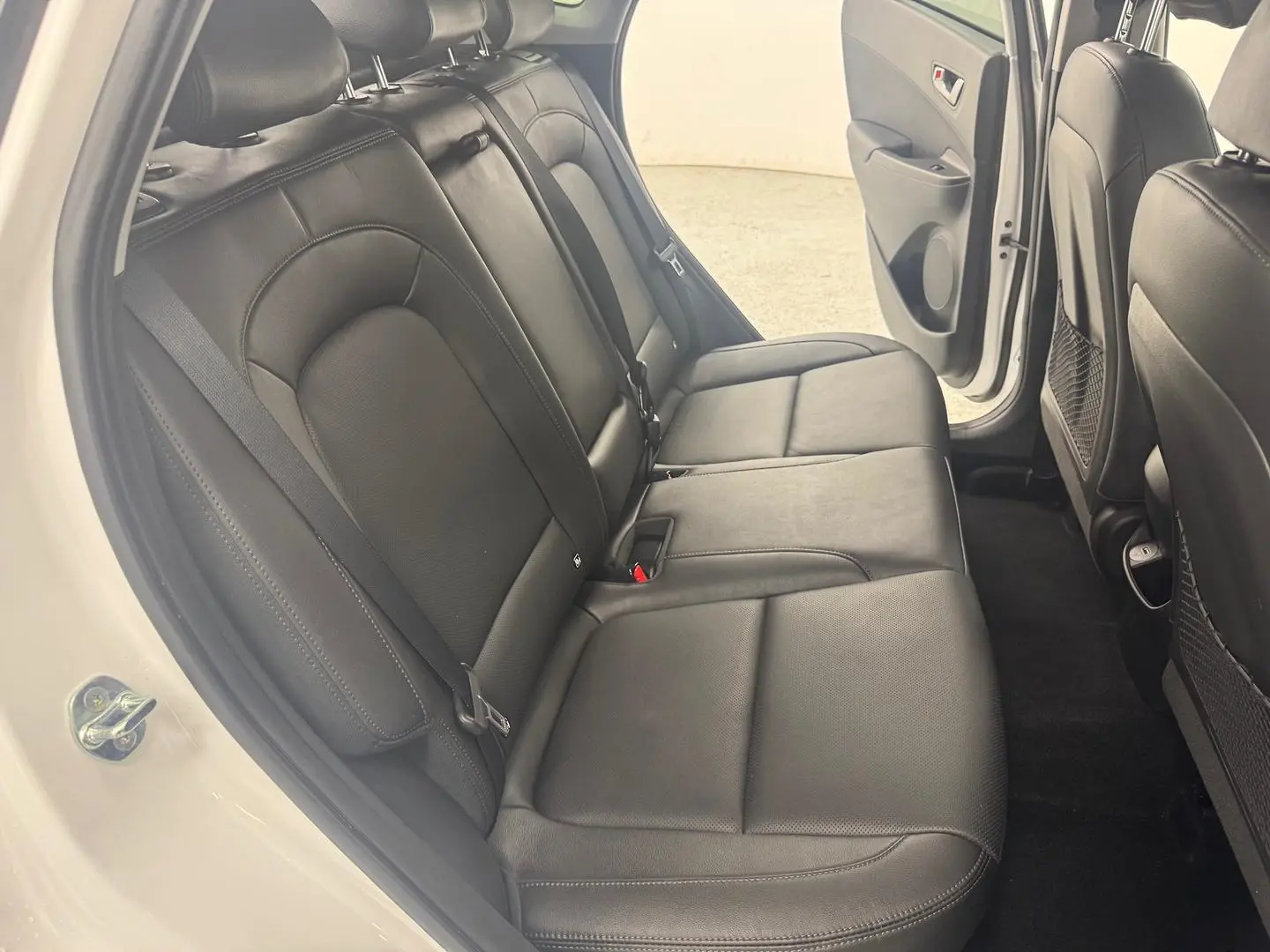 2022 Hyundai Kona Gallery Image 25