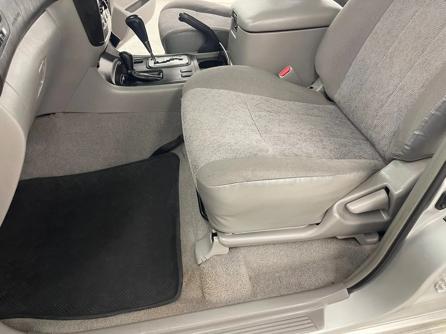 2006 Toyota Landcruiser Gallery Image 18