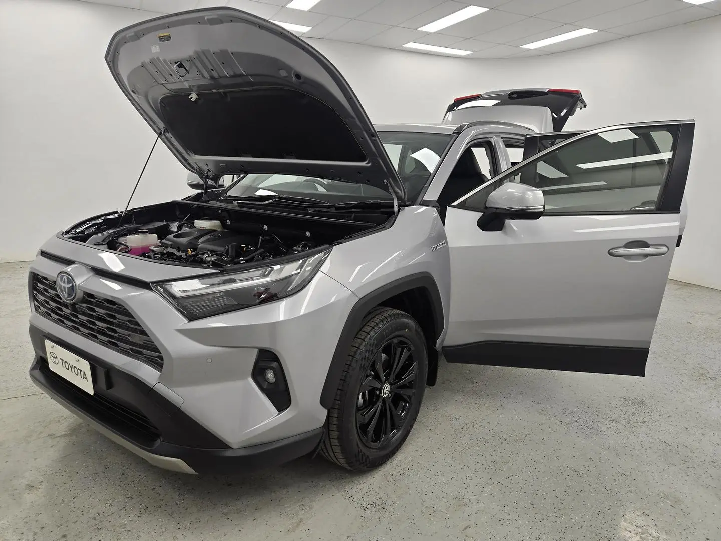 2022 Toyota RAV4 Gallery Image 14