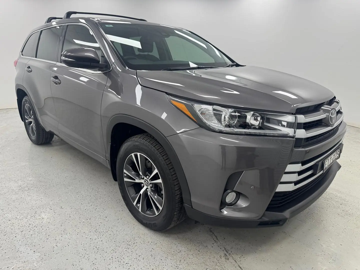 2019 Toyota Kluger Gallery Image 1