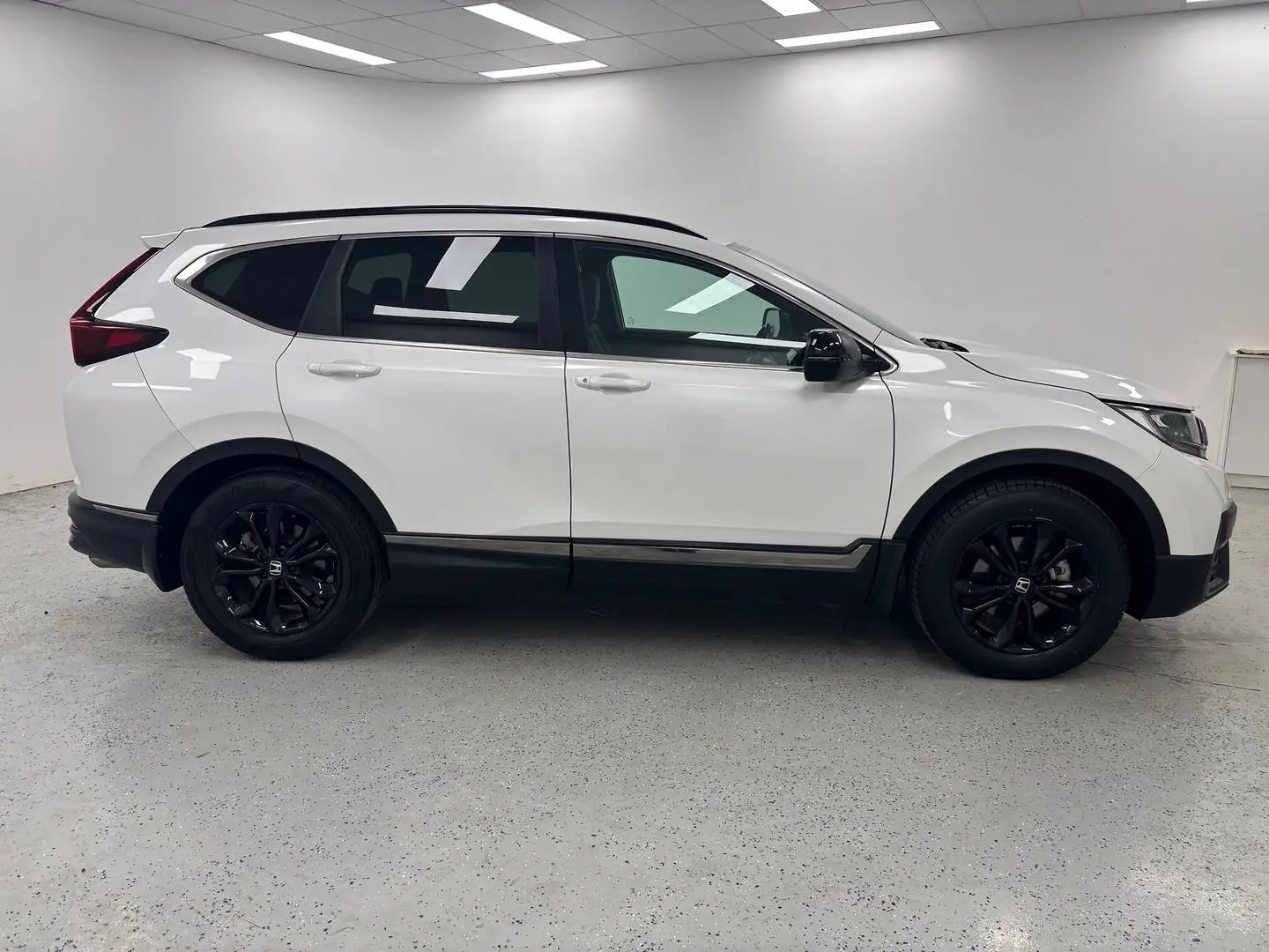 2023 Honda CR-V Gallery Image 2