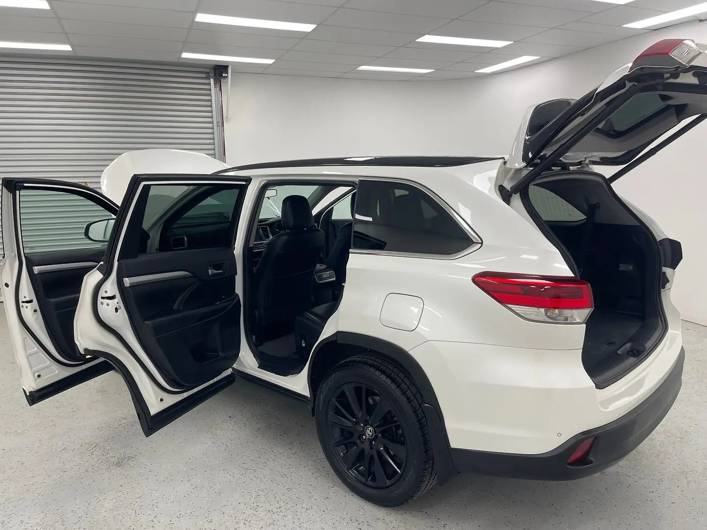 2019 Toyota Kluger Gallery Image 11