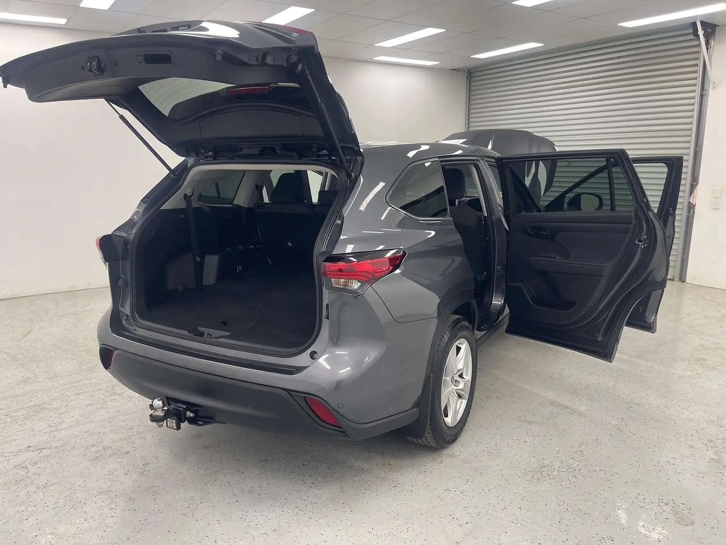 2023 Toyota Kluger Gallery Image 10