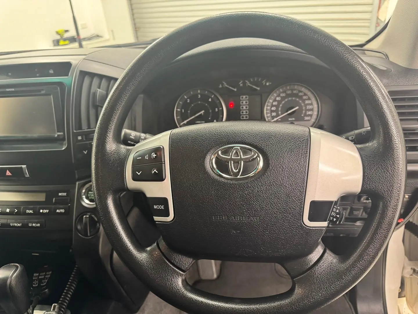 2015 Toyota Landcruiser Gallery Image 20