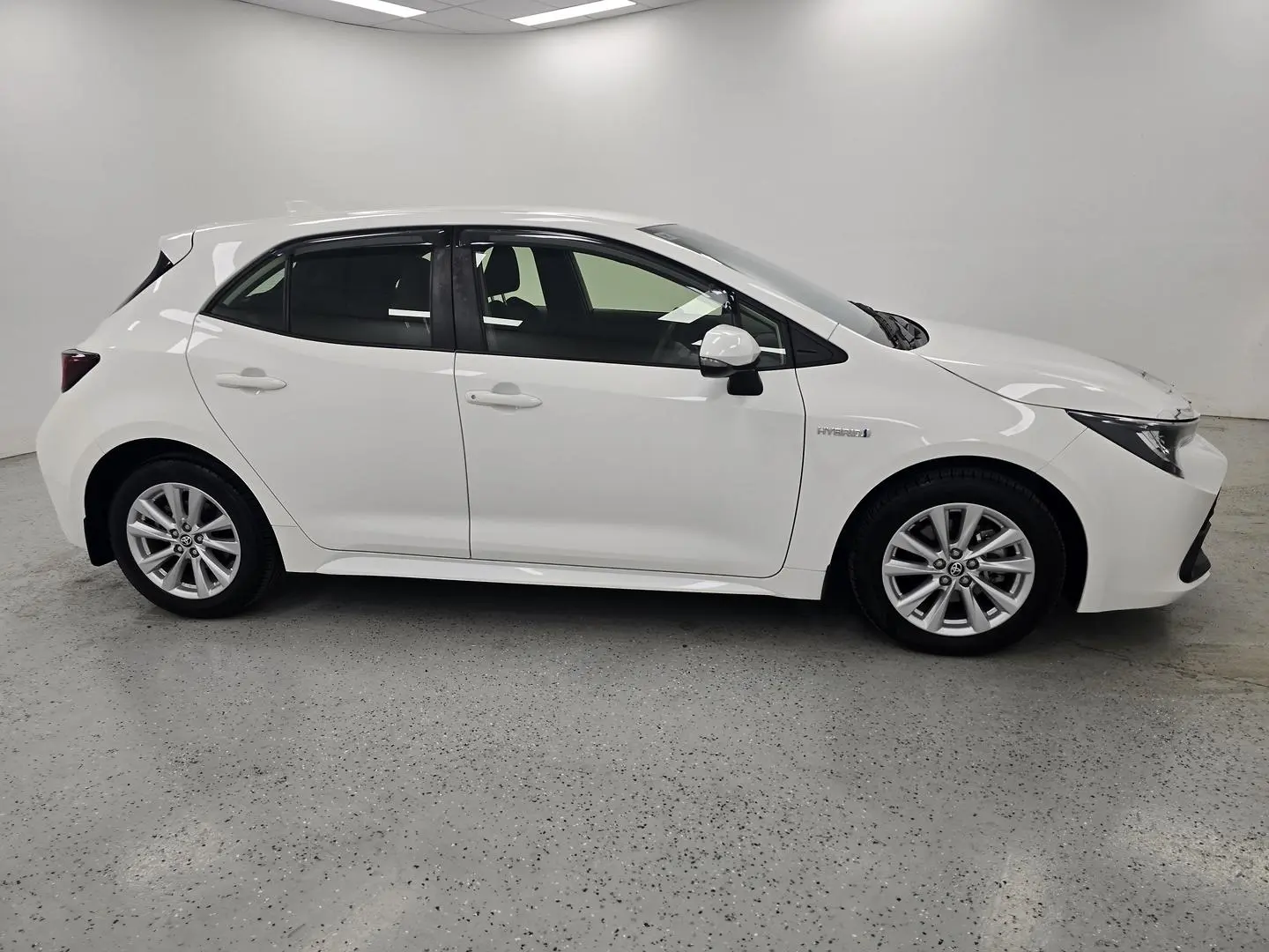 2023 Toyota Corolla Gallery Image 2