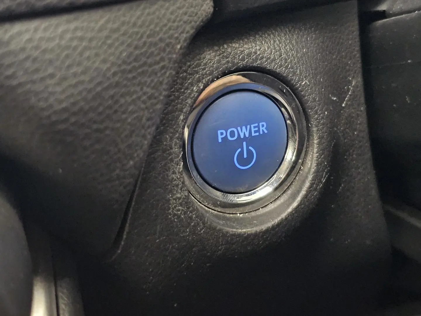 2022 Toyota RAV4 Gallery Image 35