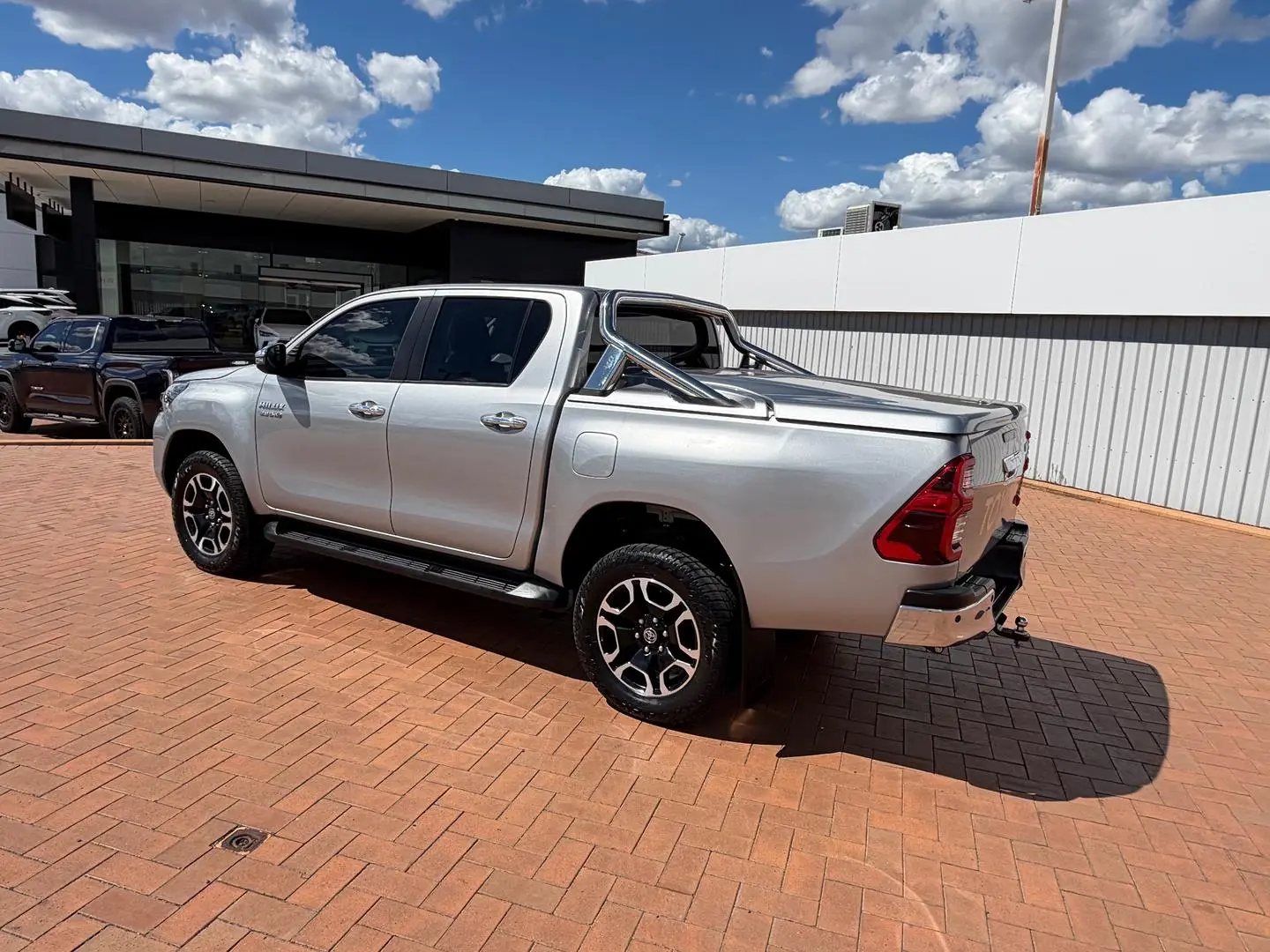 2021 Toyota Hilux Gallery Image 5