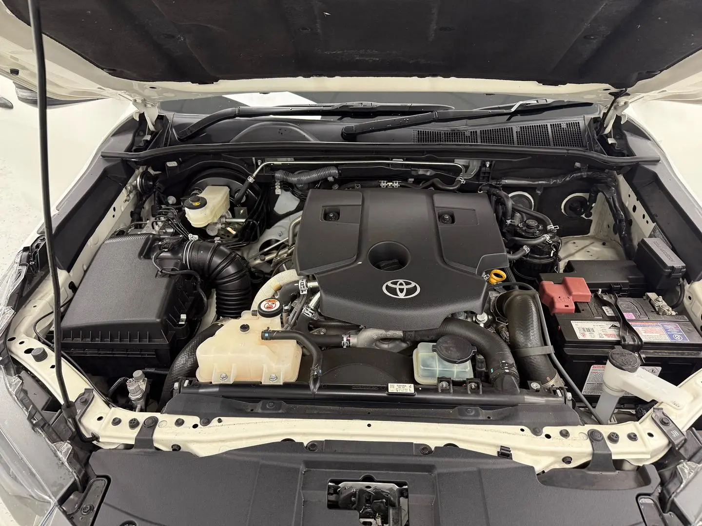 2022 Toyota Hilux Gallery Image 22