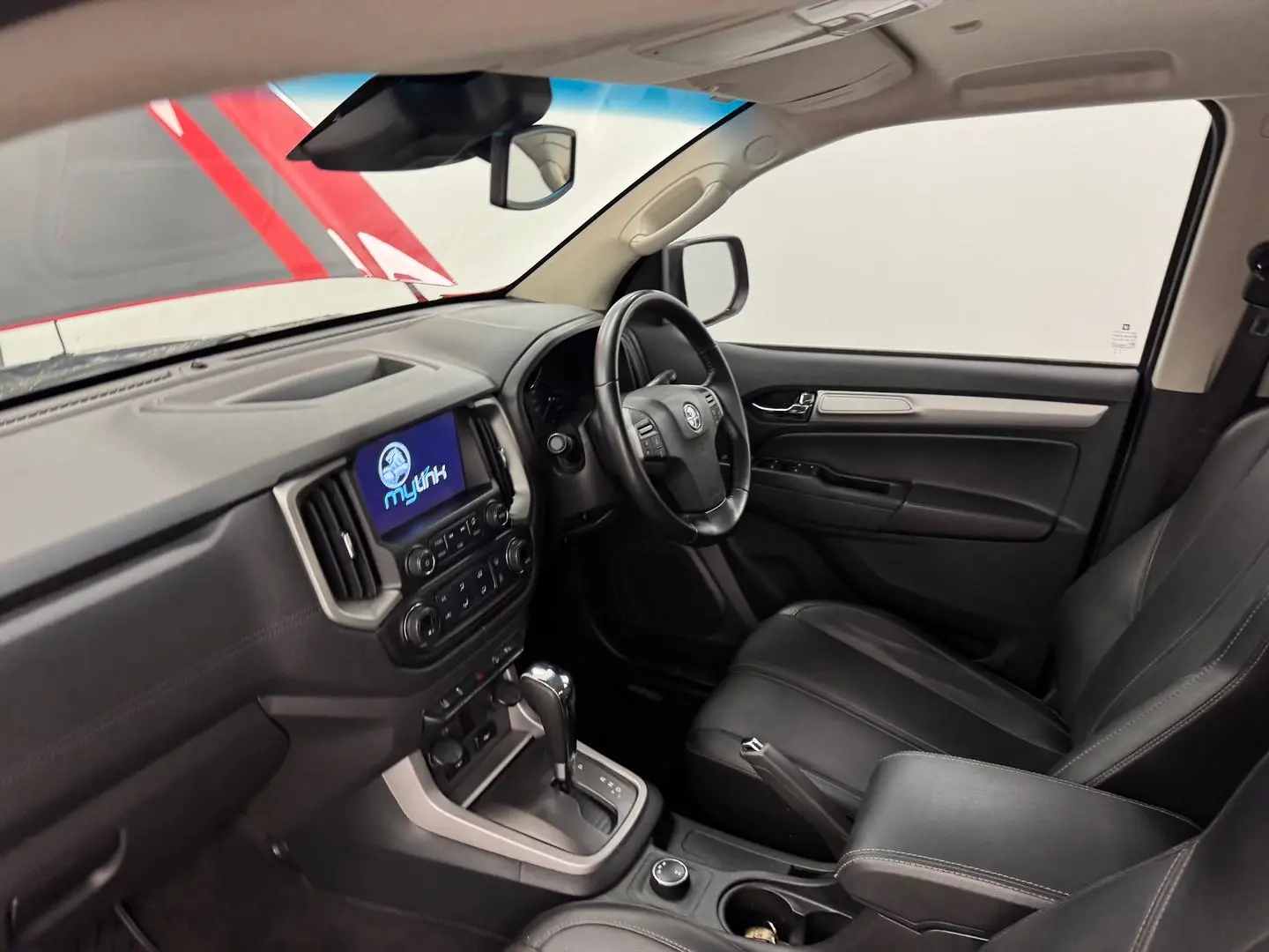 2017 Holden Colorado Gallery Image 32