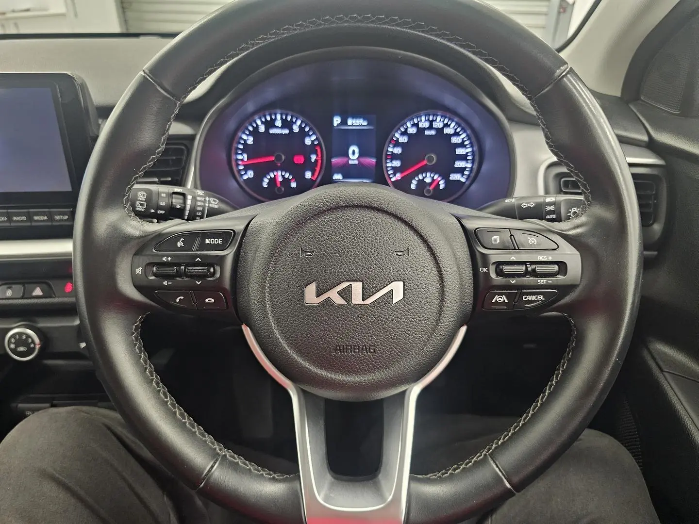 2024 Kia Stonic Gallery Image 27