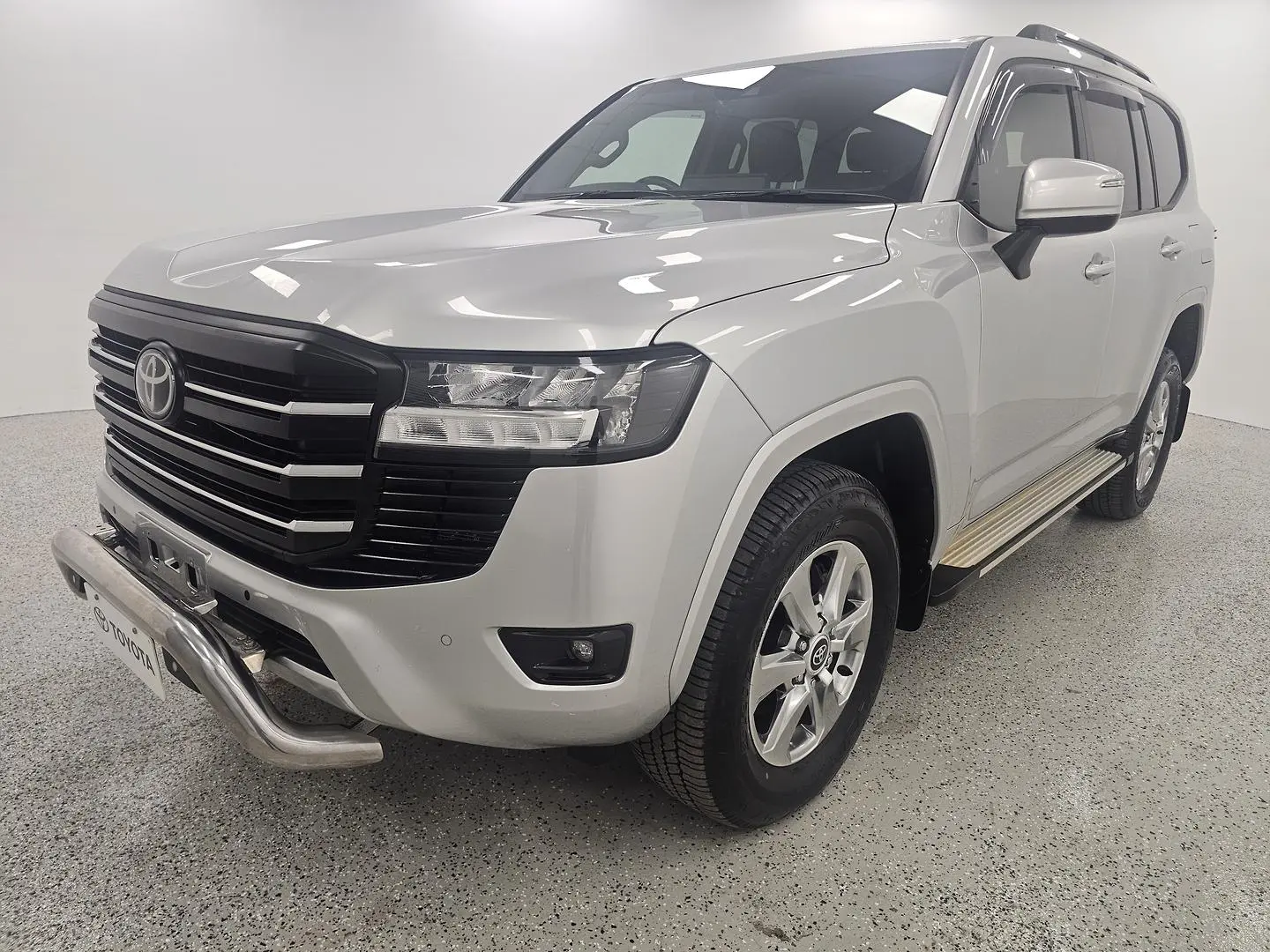 2023 Toyota Landcruiser Gallery Image 7