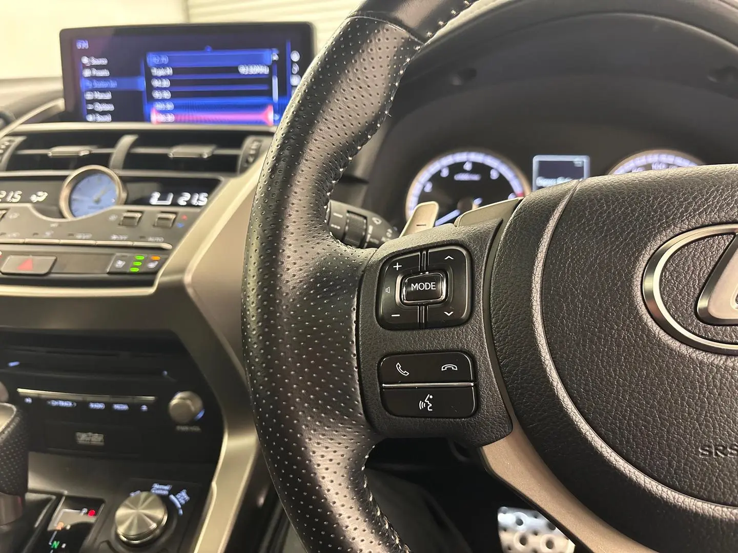 2021 Lexus NX Gallery Image 27