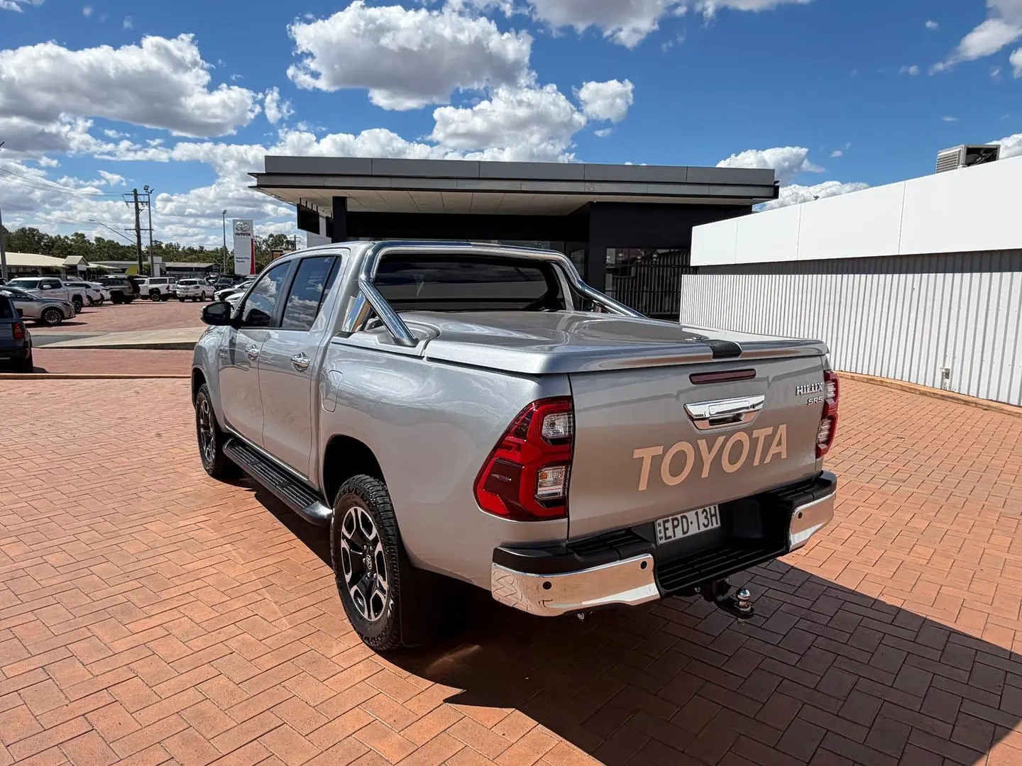 2021 Toyota Hilux Gallery Image 4